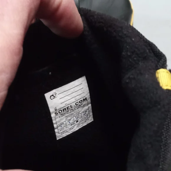 Sorel boots size 5 - Picture 7 of 9